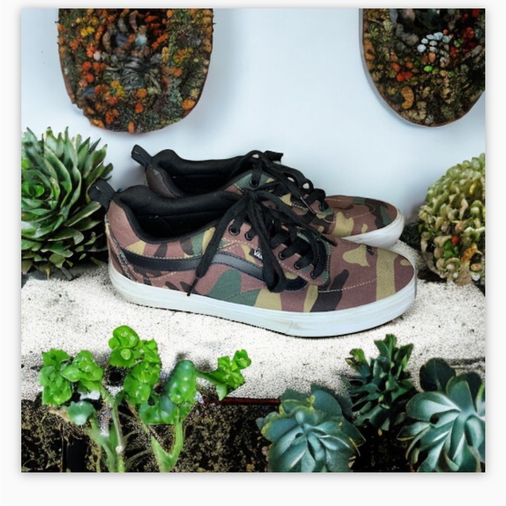 Vans Off The Wall Kyle Walker Woodland Camo Pro Skate Shoe Men’s Sz 9
EUC!Mint​